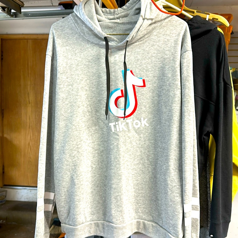 Tik Tok logo sweatshirt